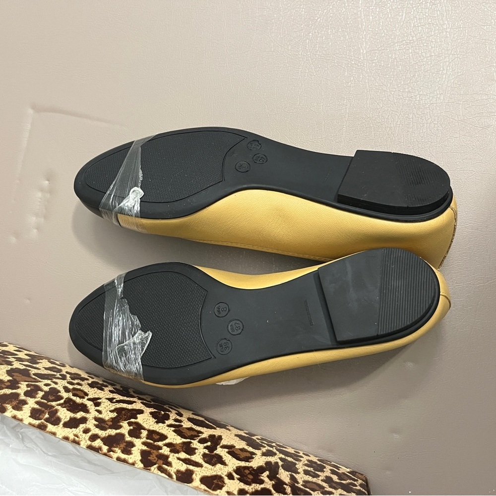French Sole Tuckernuck Tan Black Flats Classic Color-Blocking ballet shoes - Picture 4 of 10